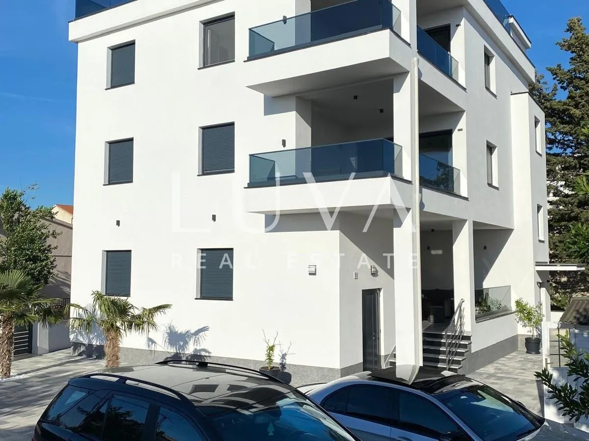 vodice, srima, kuća s 3 apartmana uz more na prodaju - slika 6