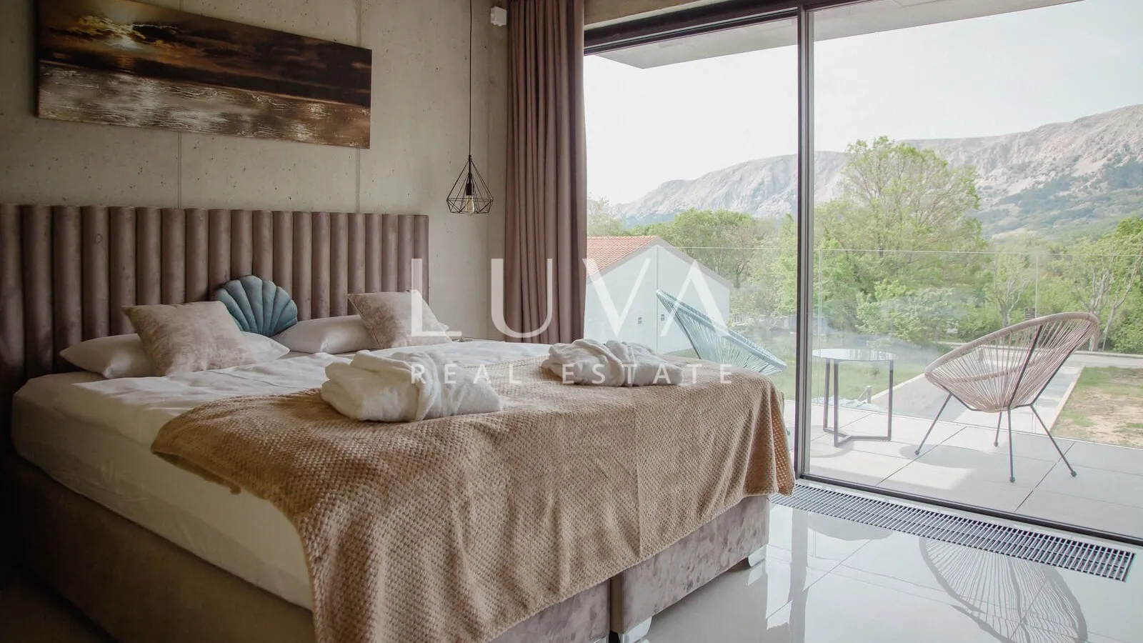 baška, krk, luksuzna vila s bazenom i jacuzzi-jem blizu mora - slika 10