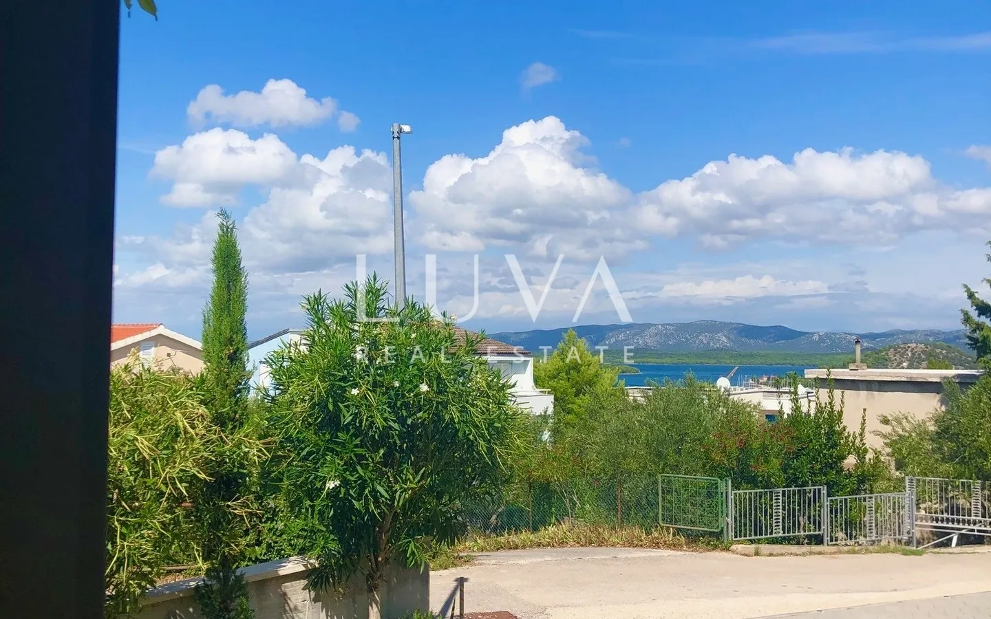 murter, betina, luksuzna kuća 148m2 s bazenom na prodaju - slika 13