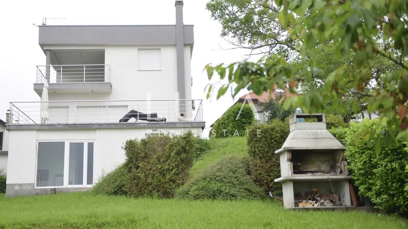zagreb, mikulići, kuća s pogledom na zagreb, 380 m² - slika 2