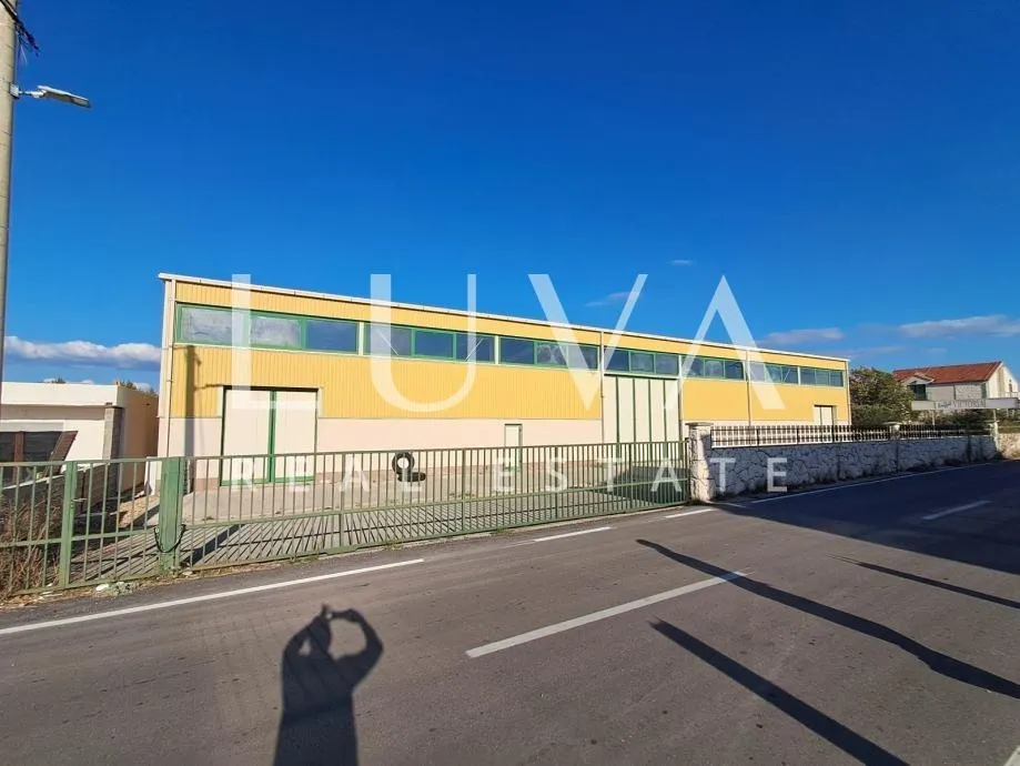 skradin, dubravice, hala za najam, 1000 m2 - slika 2