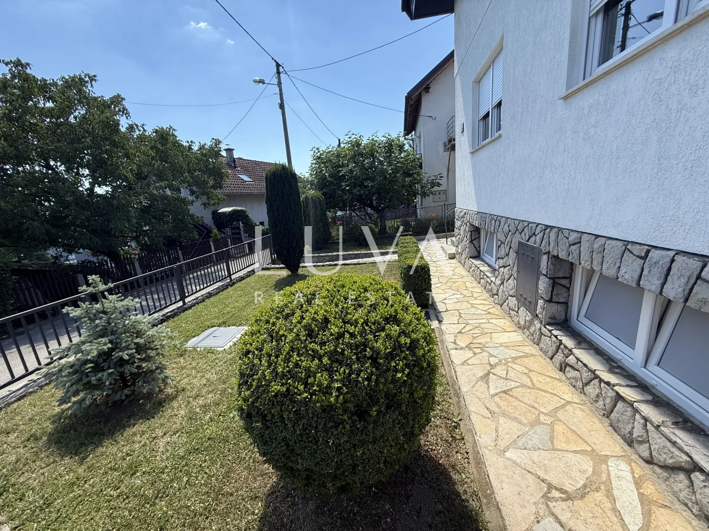 zagreb, vrapče, obiteljska kuća s garažom, nkp 264 m² - slika 16
