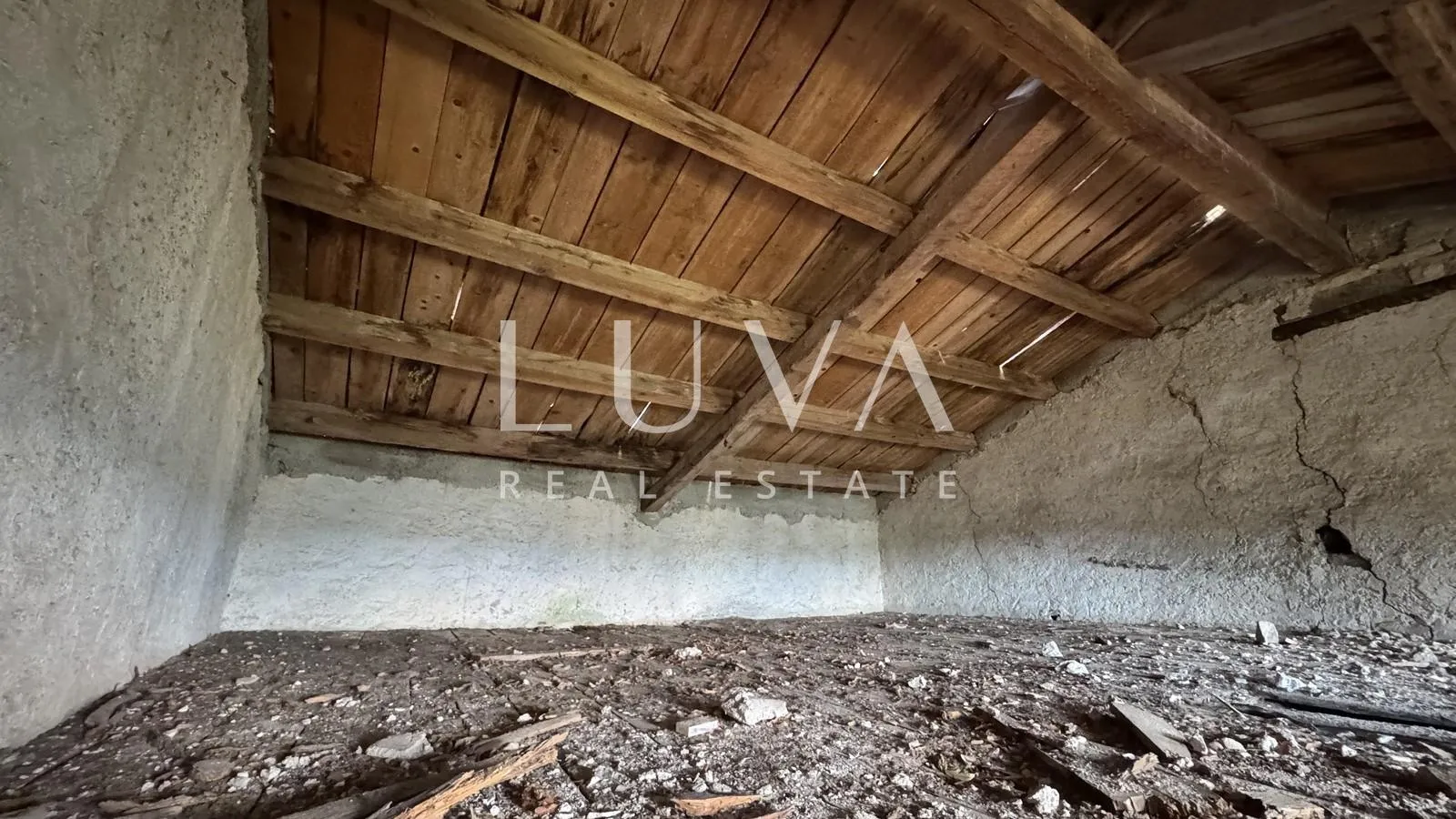 istra, motovun, kuća za renovaciju s dvorištem, 195 m2 - slika 18
