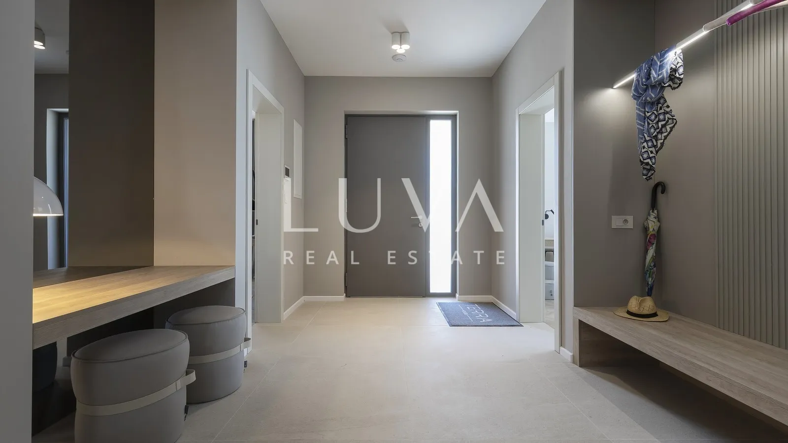 split, luksuzna vila s pogledom na more, 220 m2 za dugoročni najam - slika 10