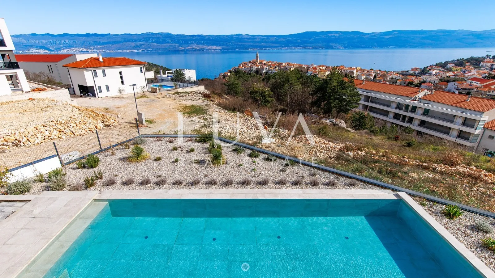 krk, vrbnik, luksuzna vila s pogledom na more i bazenom, 265 m2 za prodaju - slika 2