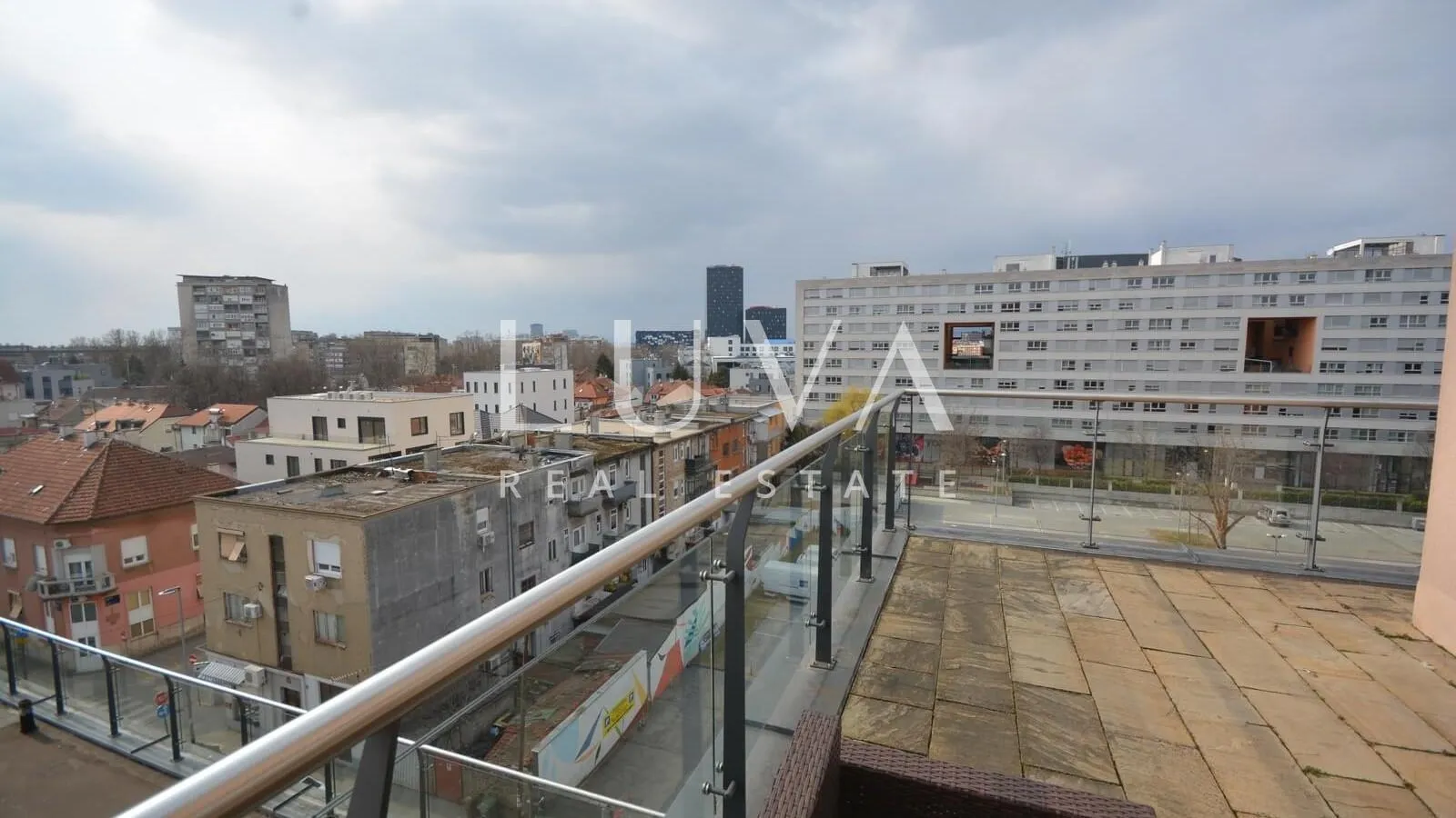 zagreb, radnička cesta, luksuzan penthouse 368m2 neto na prodaju - slika 63