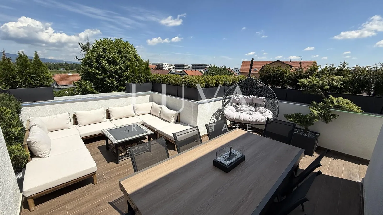 zagreb, blato, 3s s terasom i jacuzzijem, nkp 76 m² - slika 2