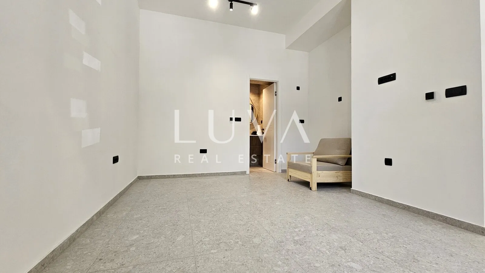zagreb, branimirova, poslovni prostor 35m2, najam - slika 4