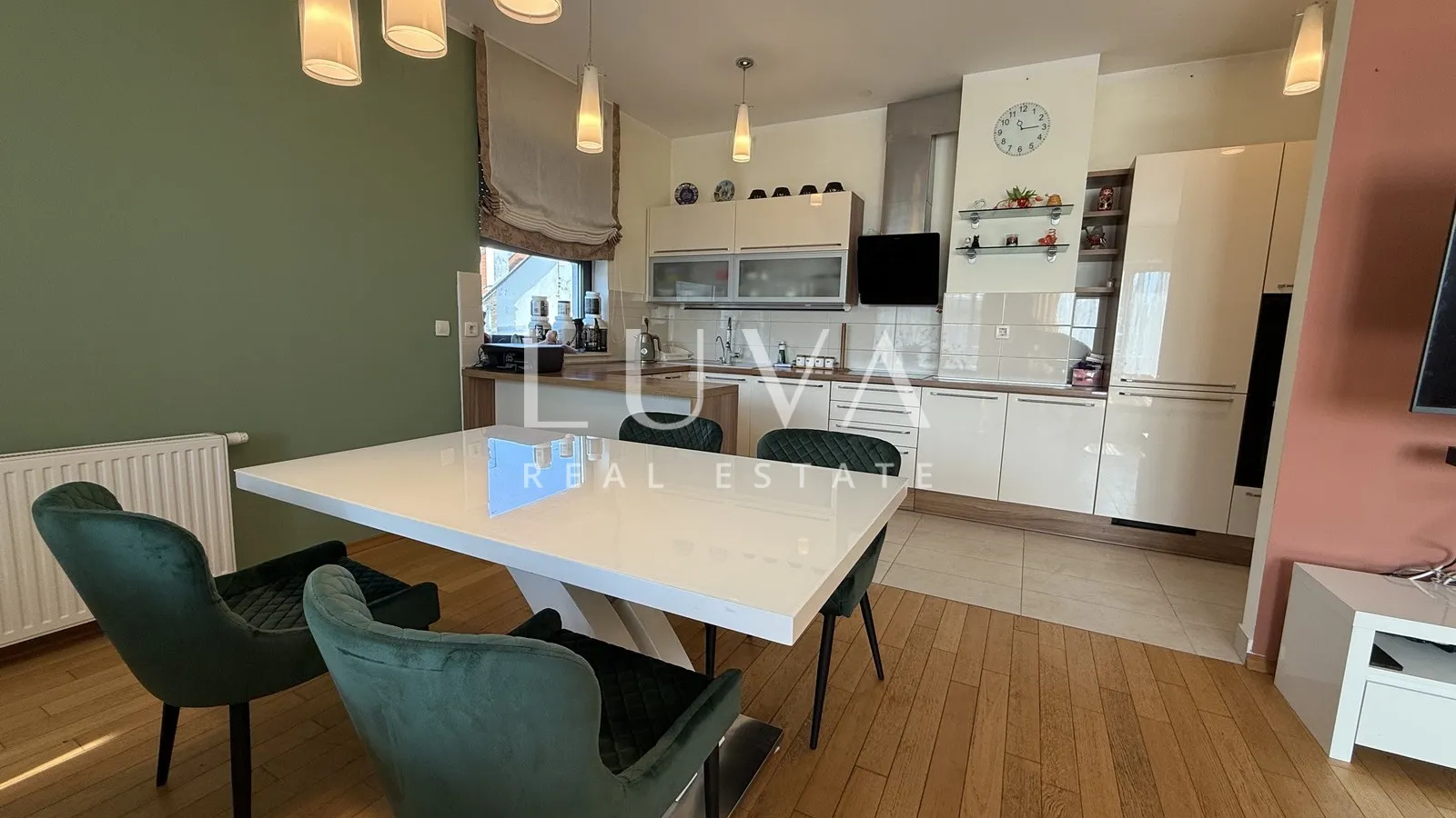 zagreb, petrova, prostrani 4s stan s 2 gpm, 120 m² - slika 3