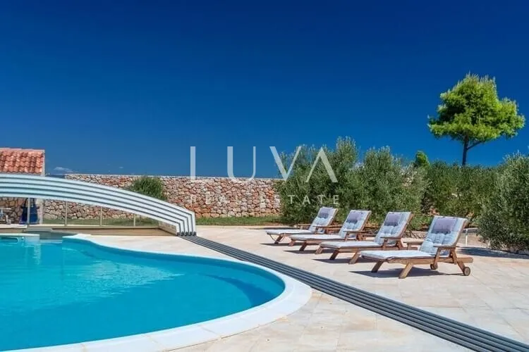 hvar, brusje, luksuzna vila s bazenom i pogledom na more na prodaju - slika 12