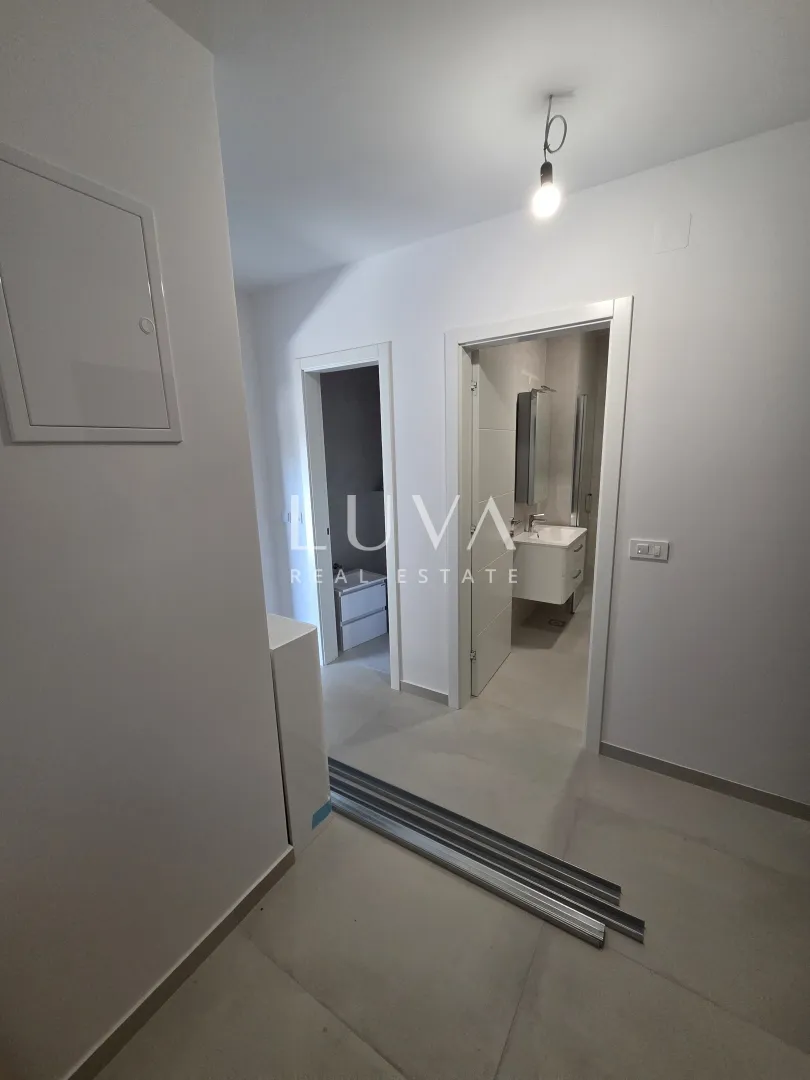 novalja, moderna novogradnja, stan a1/z1, nkp 79 m2 - slika 3