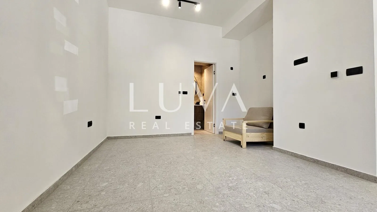 zagreb, branimirova, poslovni prostor 35m2, najam - slika 4