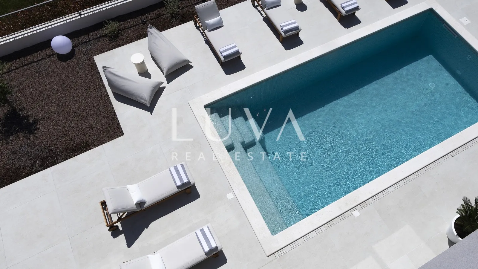 split, luksuzna vila s pogledom na more, 220 m2 za dugoročni najam - slika 40