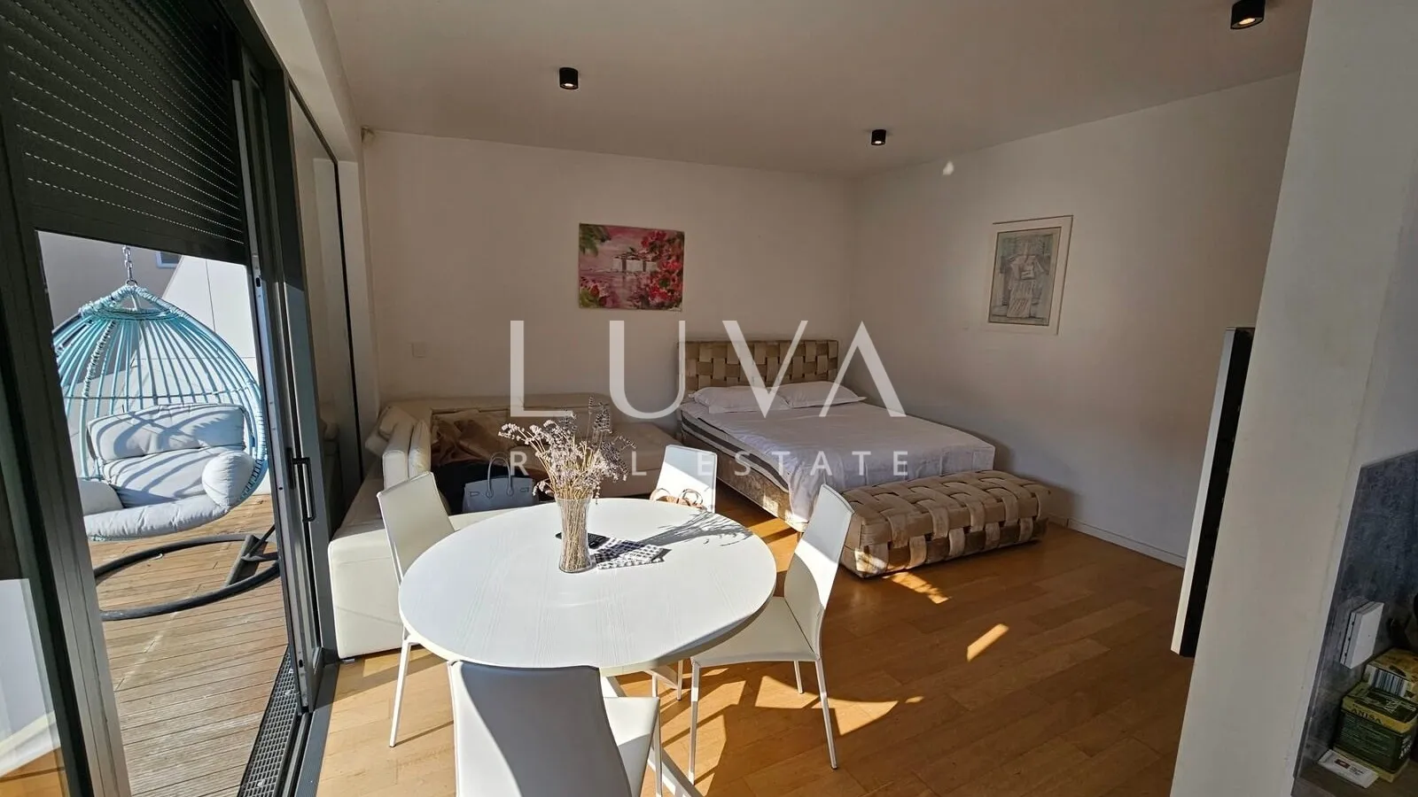 ban centar, studio apartman, terasa i garaža na prodaju - slika 6