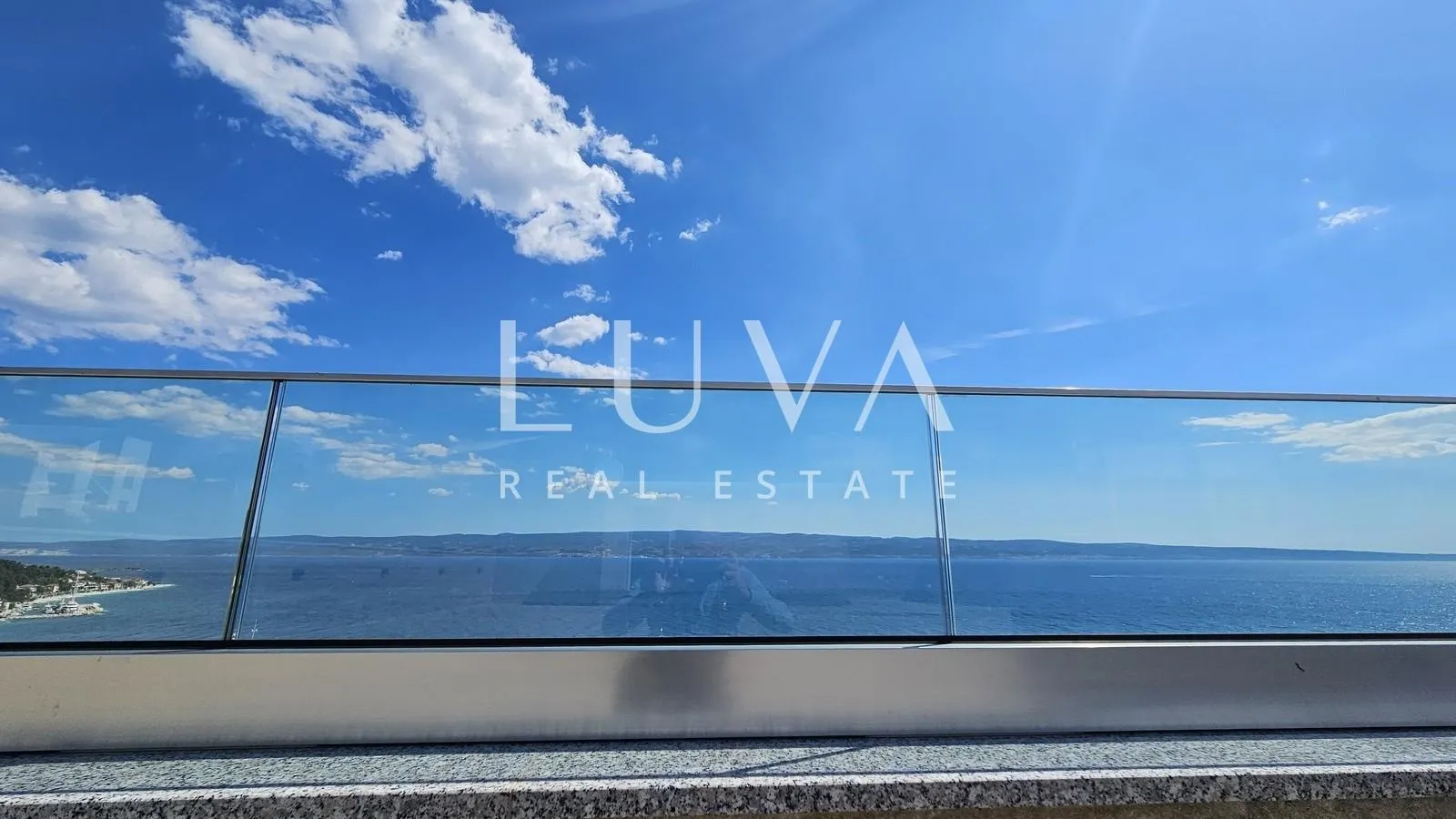 omiš, jesenice, penthouse s 134 m2 krovne terase sa pogledom na more - slika 29