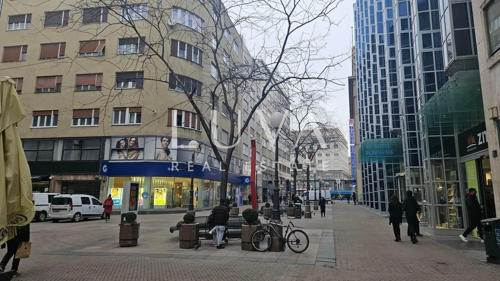 Zagreb, strogi centar, stan 130m2 na prodaju, parking
