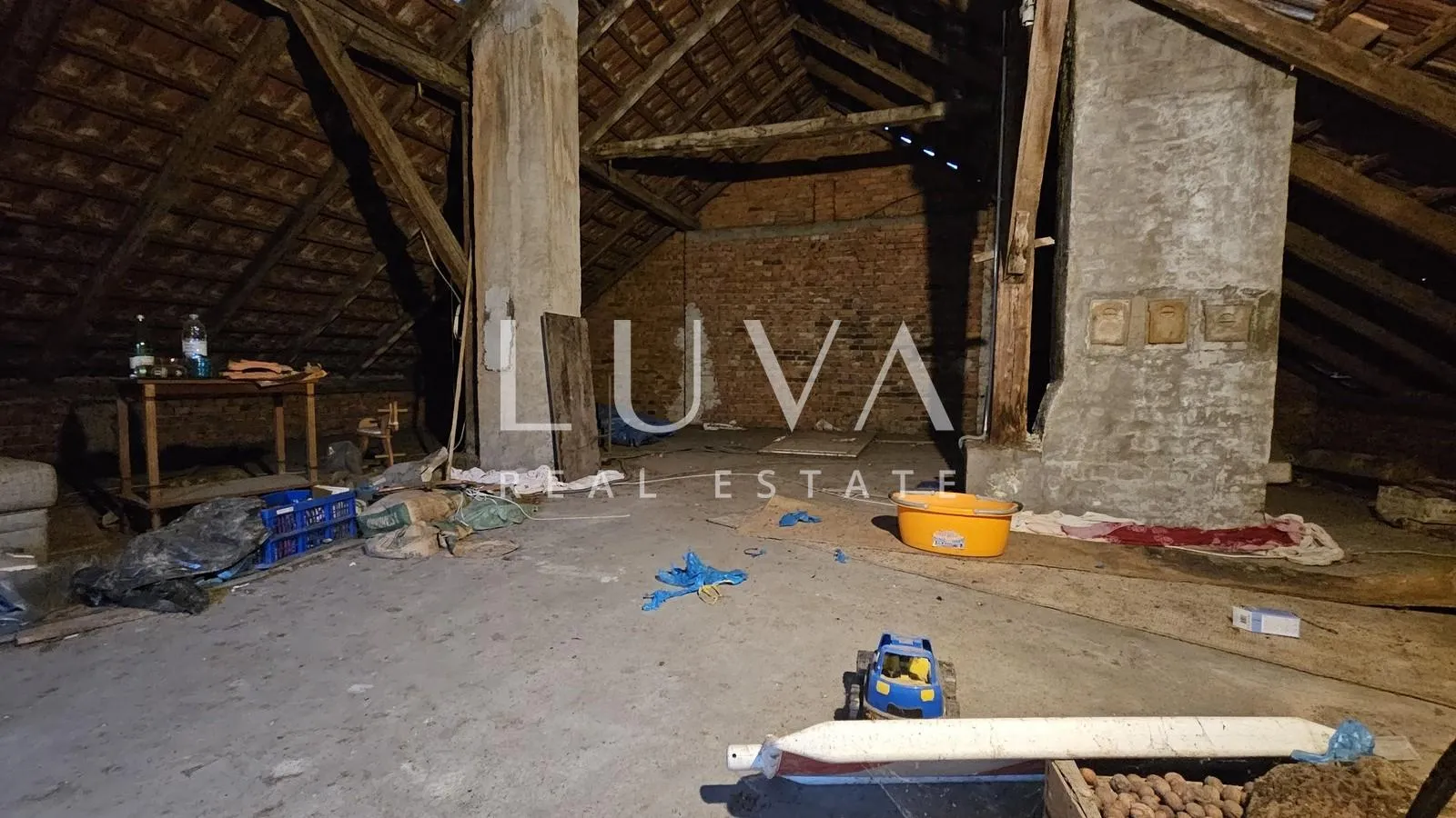 zagreb, lašćina, kuća 350m2 s dvorištem, prodaja - slika 26