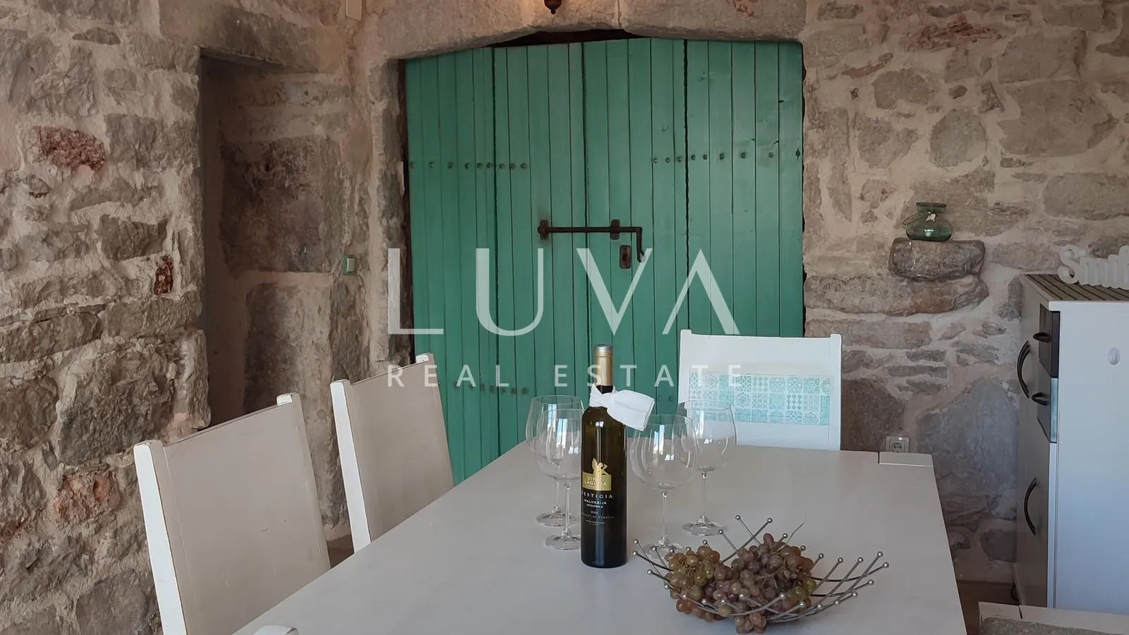 hvar, vrbanj, autentična kamena kuća s bazenom na prodaju - slika 9