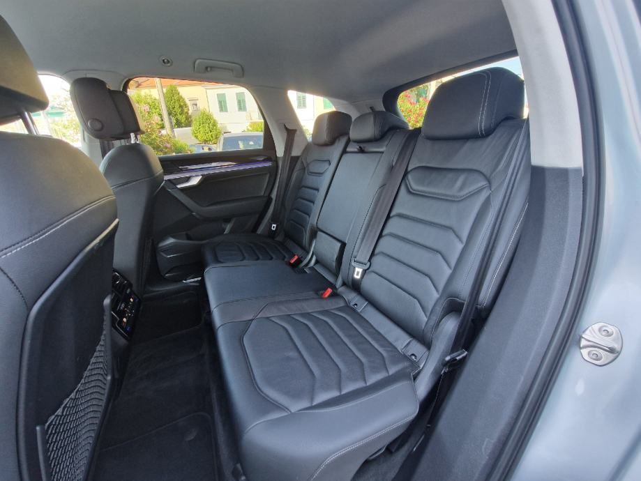 vw touareg v6 tdi -2021- 140.000km -virtual - nove gume- reg.1. god ! - slika 19