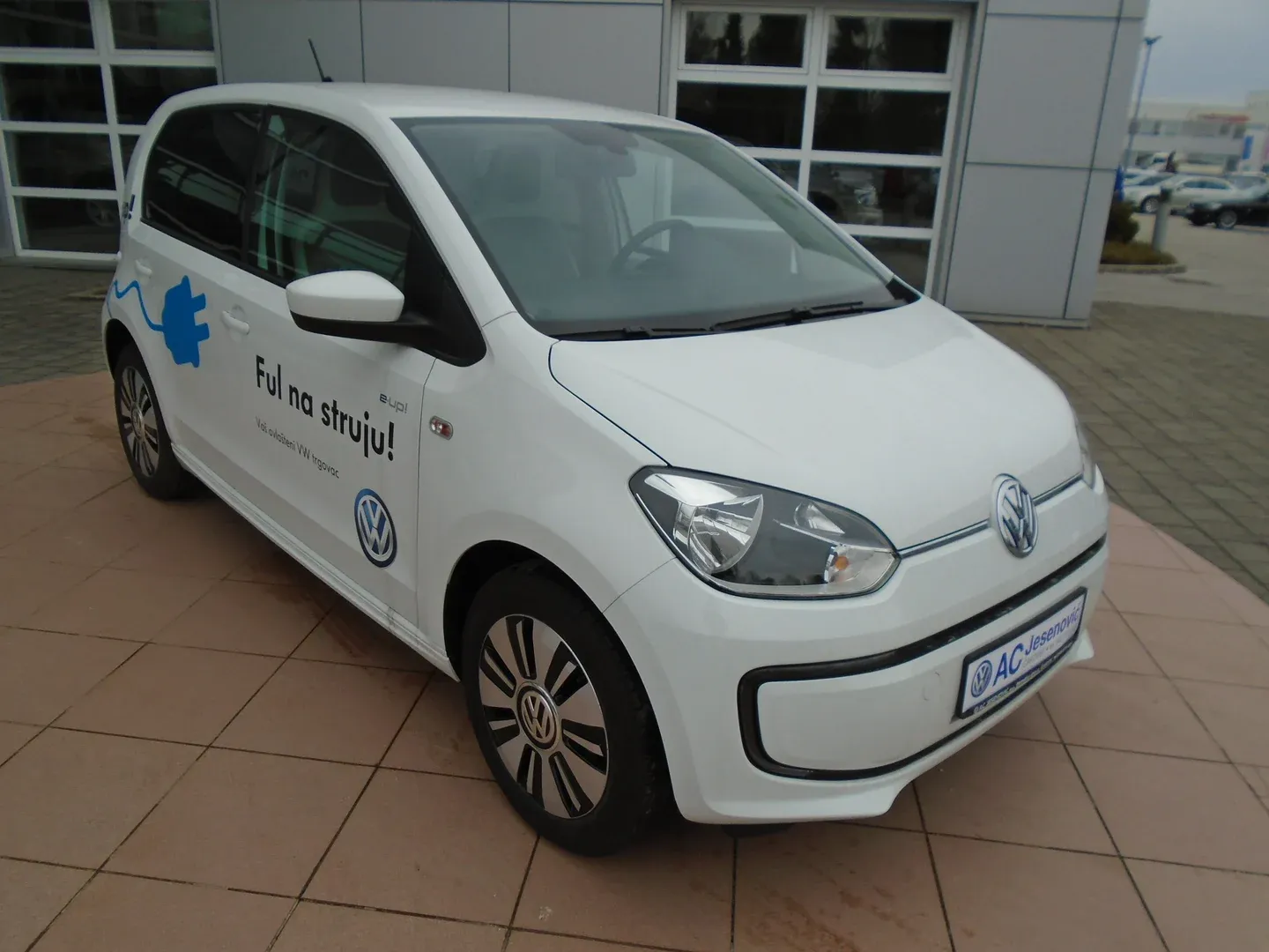 02758 volkswagen up! e-up! - slika 3