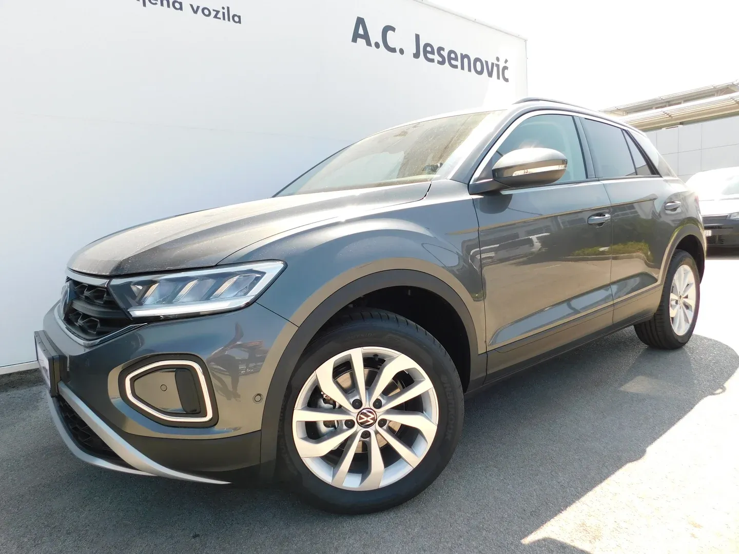 12705 volkswagen t-roc 1.0 tsi life plus - slika 7