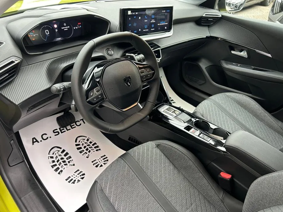 peugeot 208 allure hybrid 110 e-dcs6 - slika 9