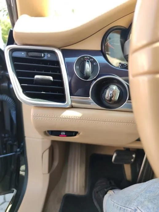 porsche panamera 3.0i s hybrid, automatik f1, garancija - slika 10