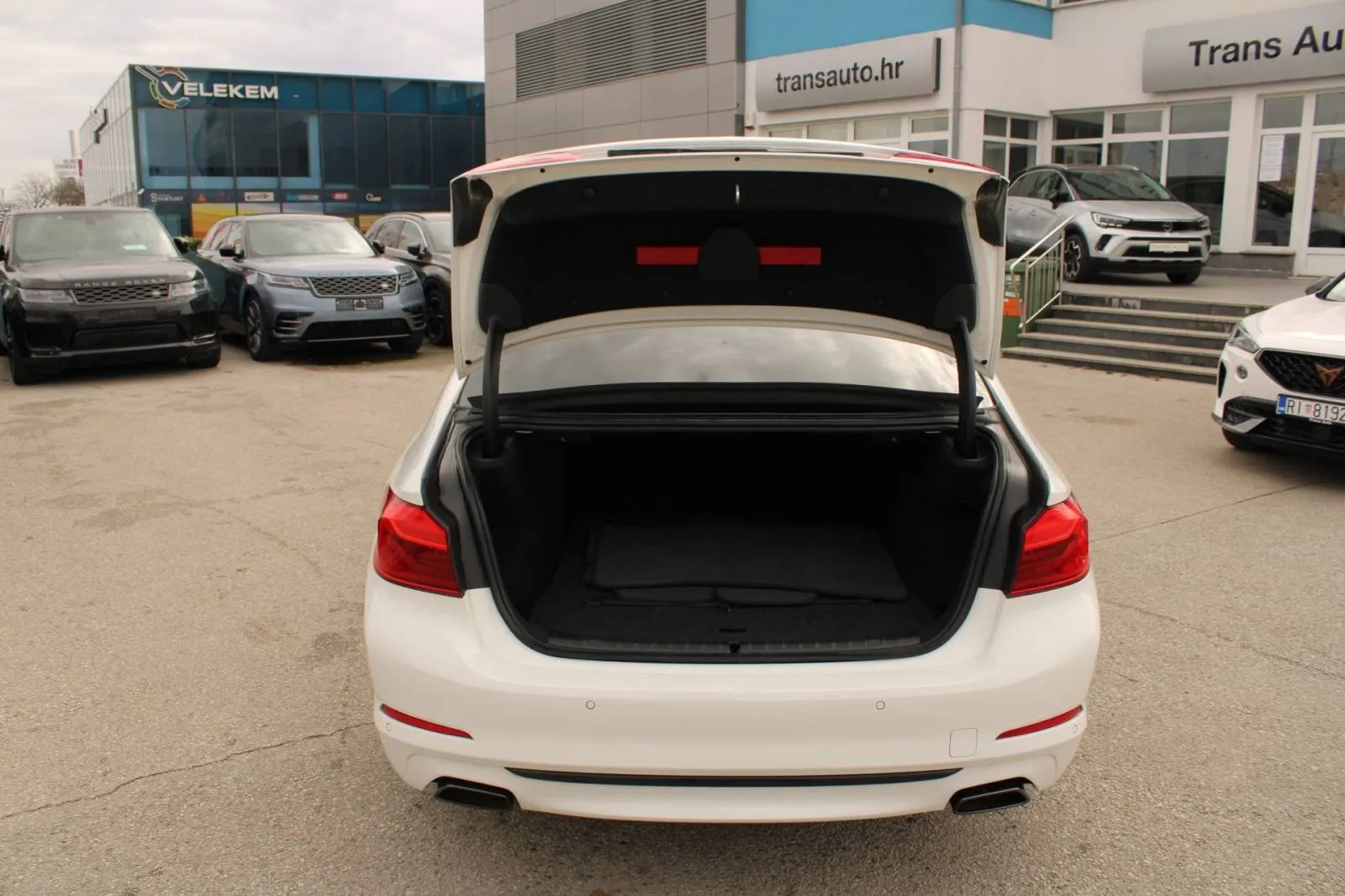 bmw serija 5 540d xdrive sportline automatik - nije uvoz - slika 9