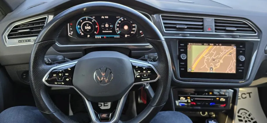 vw tiguan 2,0 r line - 2021 - 100.000km - navi - full - reg 1 god !!! - slika 18