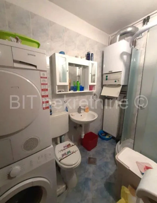 stan prodaja centar 61.6m2 (prodaja) - slika 8