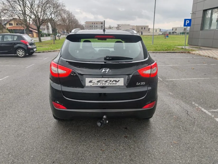 hyundai ix35 1,7 crdi , 110 000 km, 2015g. kartice 24/36 rata - slika 5
