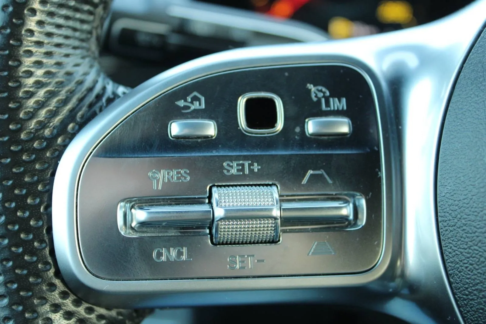 mercedes-benz gle 350de amg automatik - slika 18