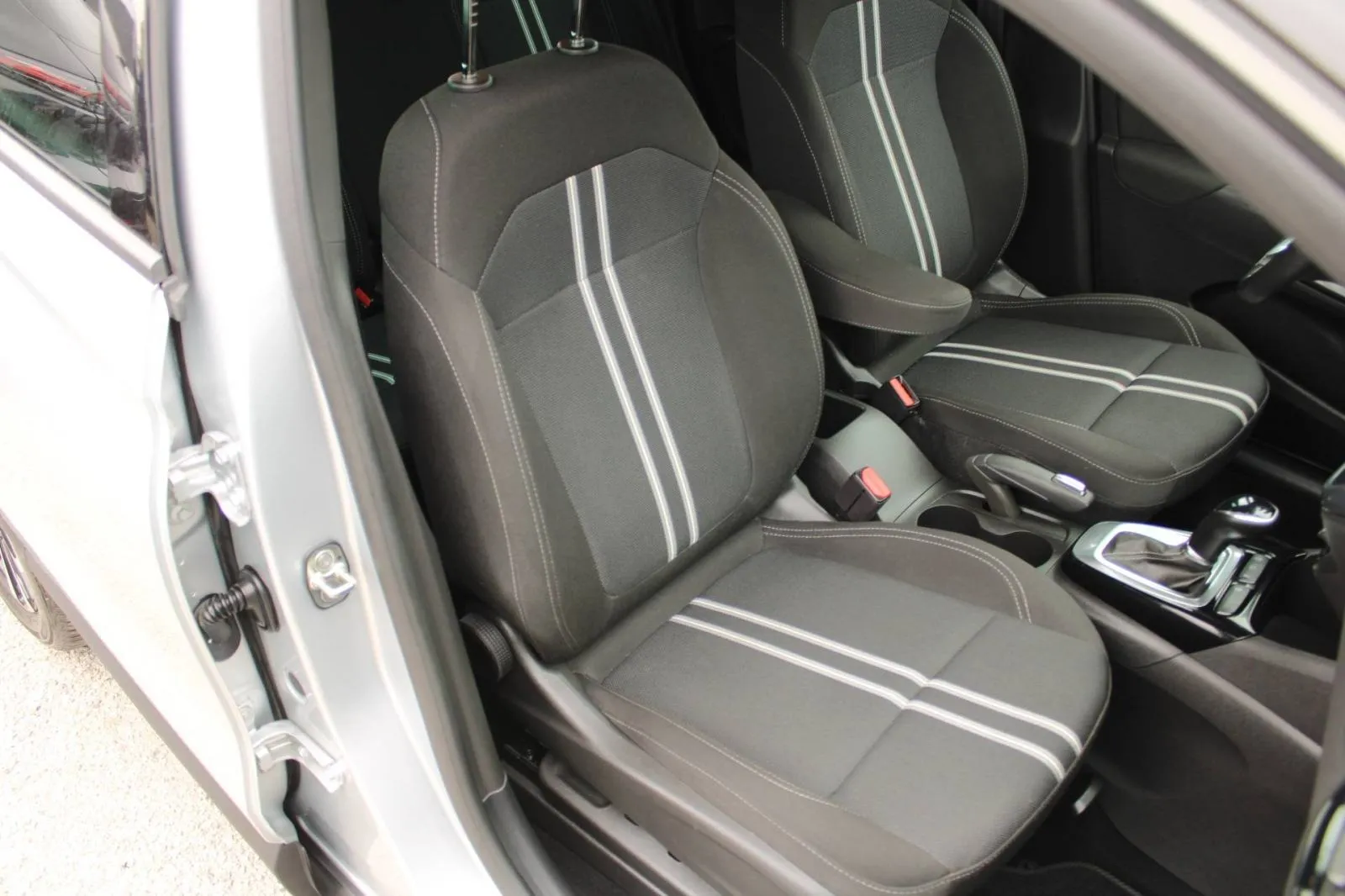 opel crossland 1.2 turbo automatik *led, navigacija* - slika 16