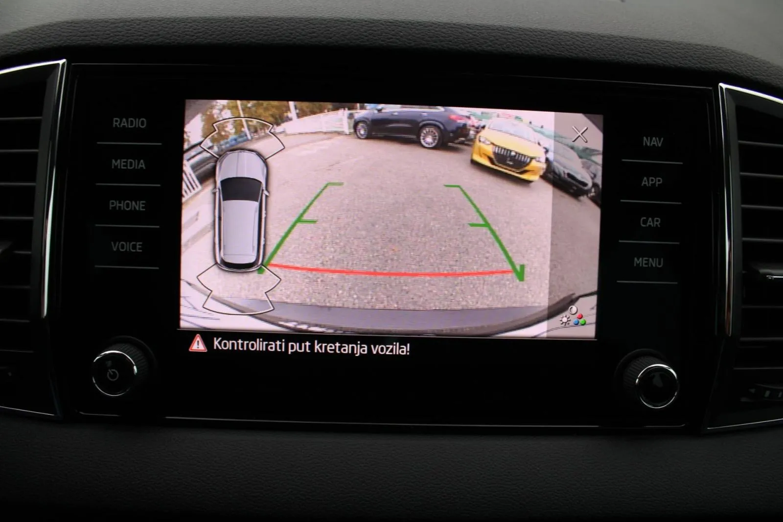 škoda karoq 2.0 tdi dsg *led, navigacija, kamera* - slika 21