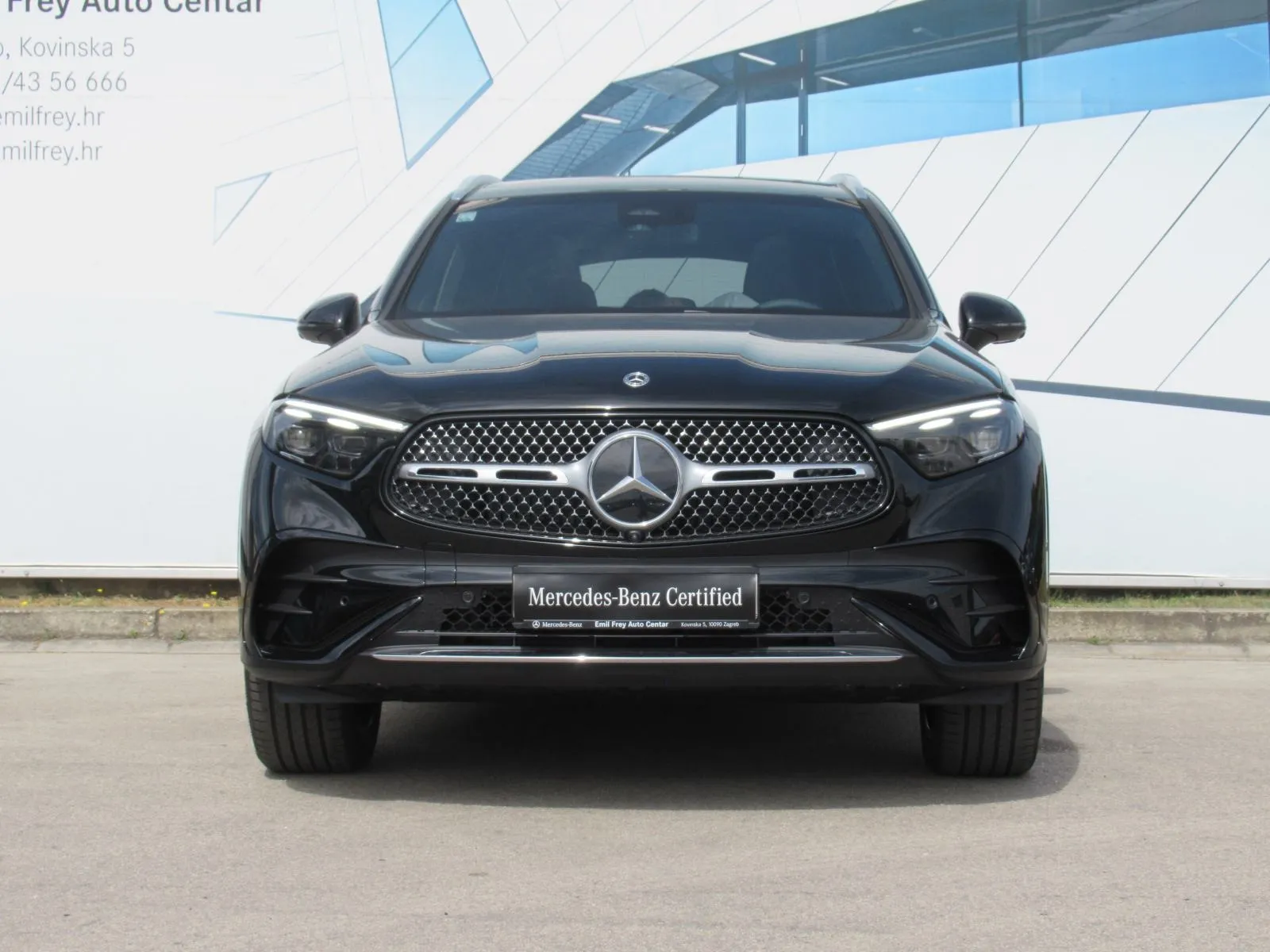 Mercedes-Benz GLC 300 de 4M AMG Line/Digital/Memory/Panorama/360°/20" - Zagreb