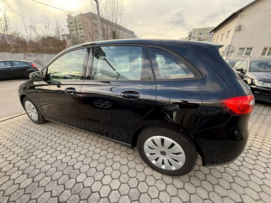 mercedes-benz b-klasa 160, parking kamera, radar, 4x garancije! - slika 6