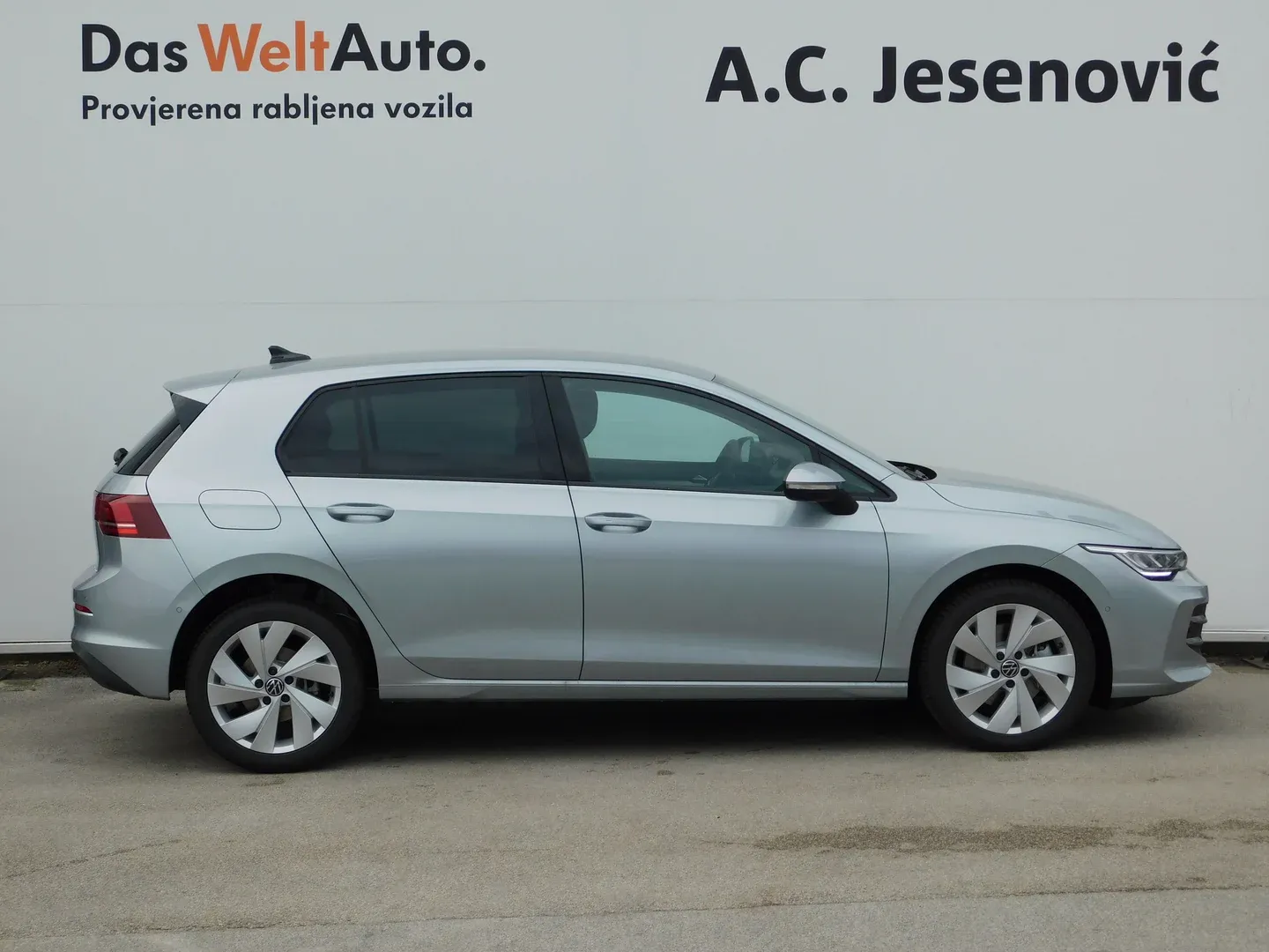 12828 volkswagen golf 1.5 tsi ehybrid dsg life plus - slika 4