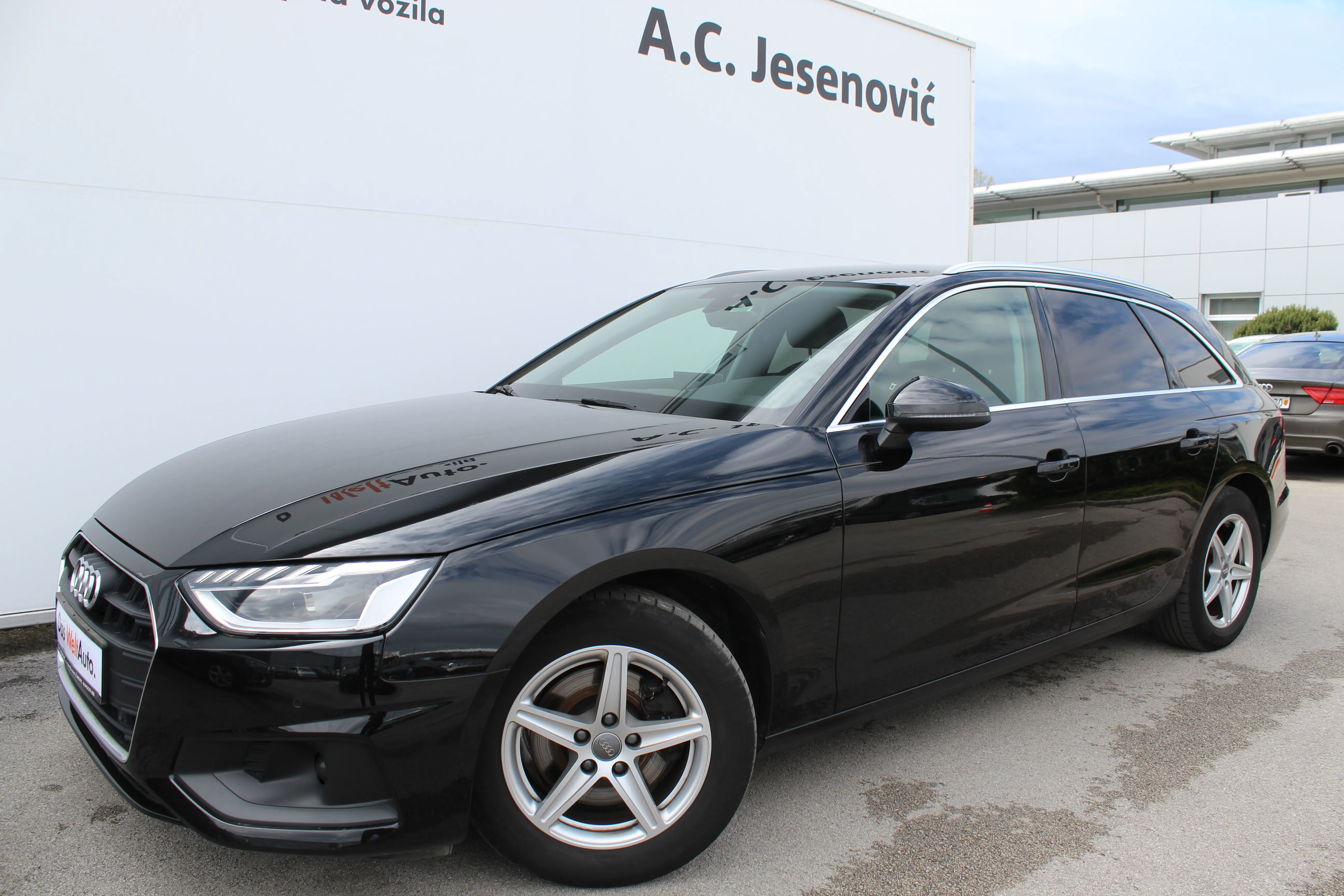 13178 audi a4 avant 30tdi s tr - slika 3