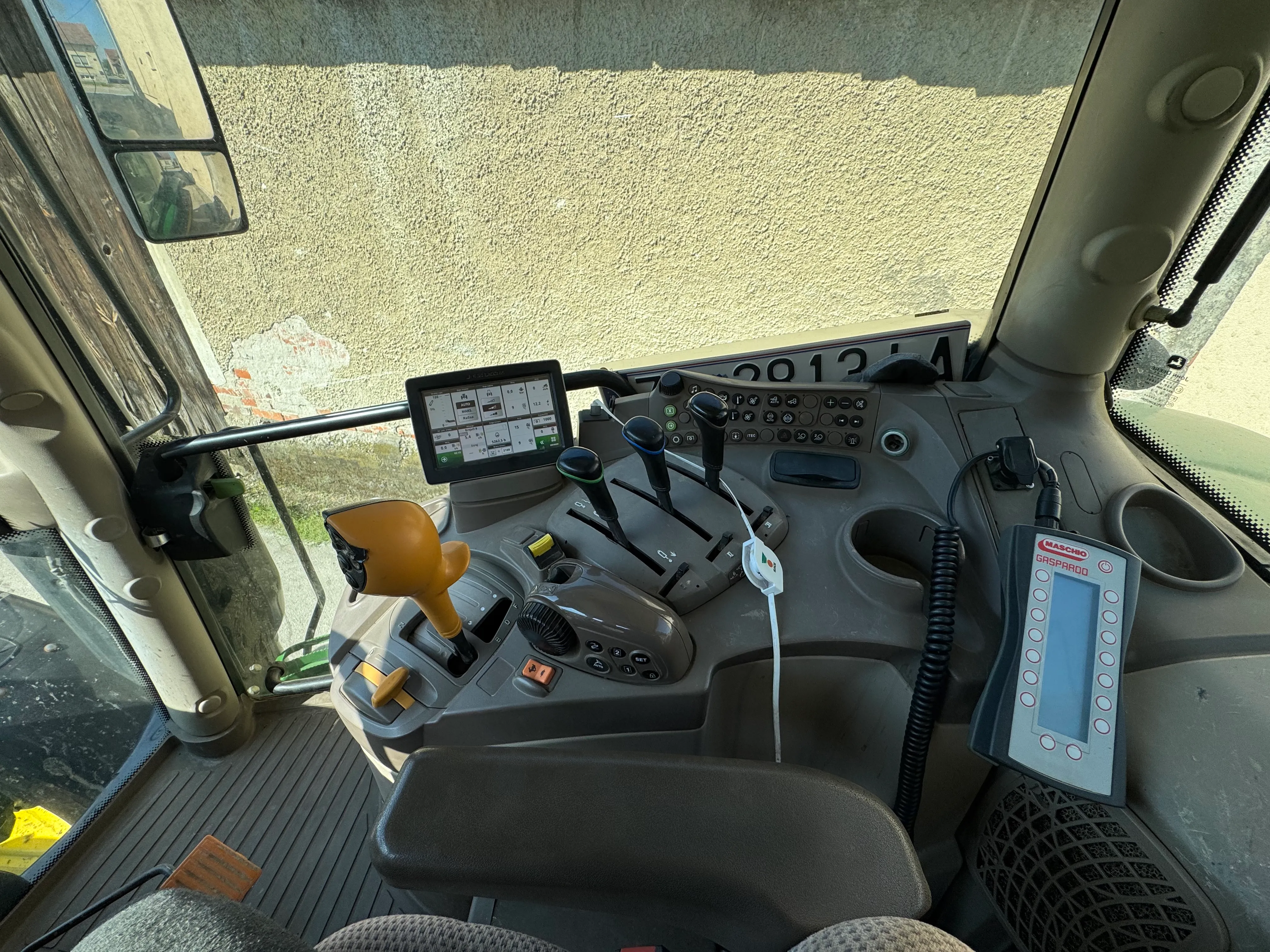 john deere 6130r - slika 7
