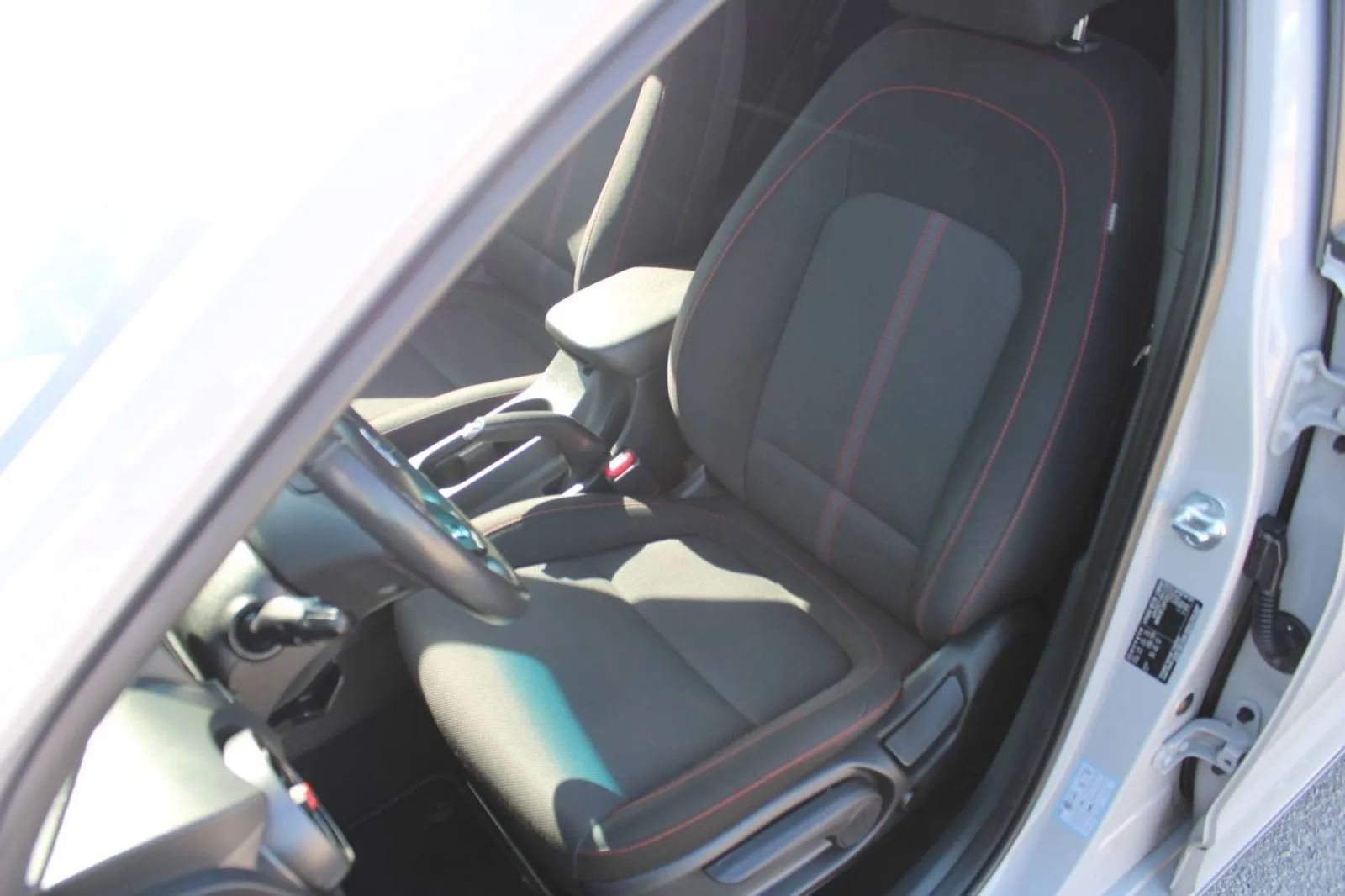 hyundai kona 1.0 t-gdi n-line *led, kamera* - slika 11