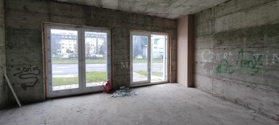 NOVO! Dugave, roh bau lokal, 91.89 m2 (prodaja)