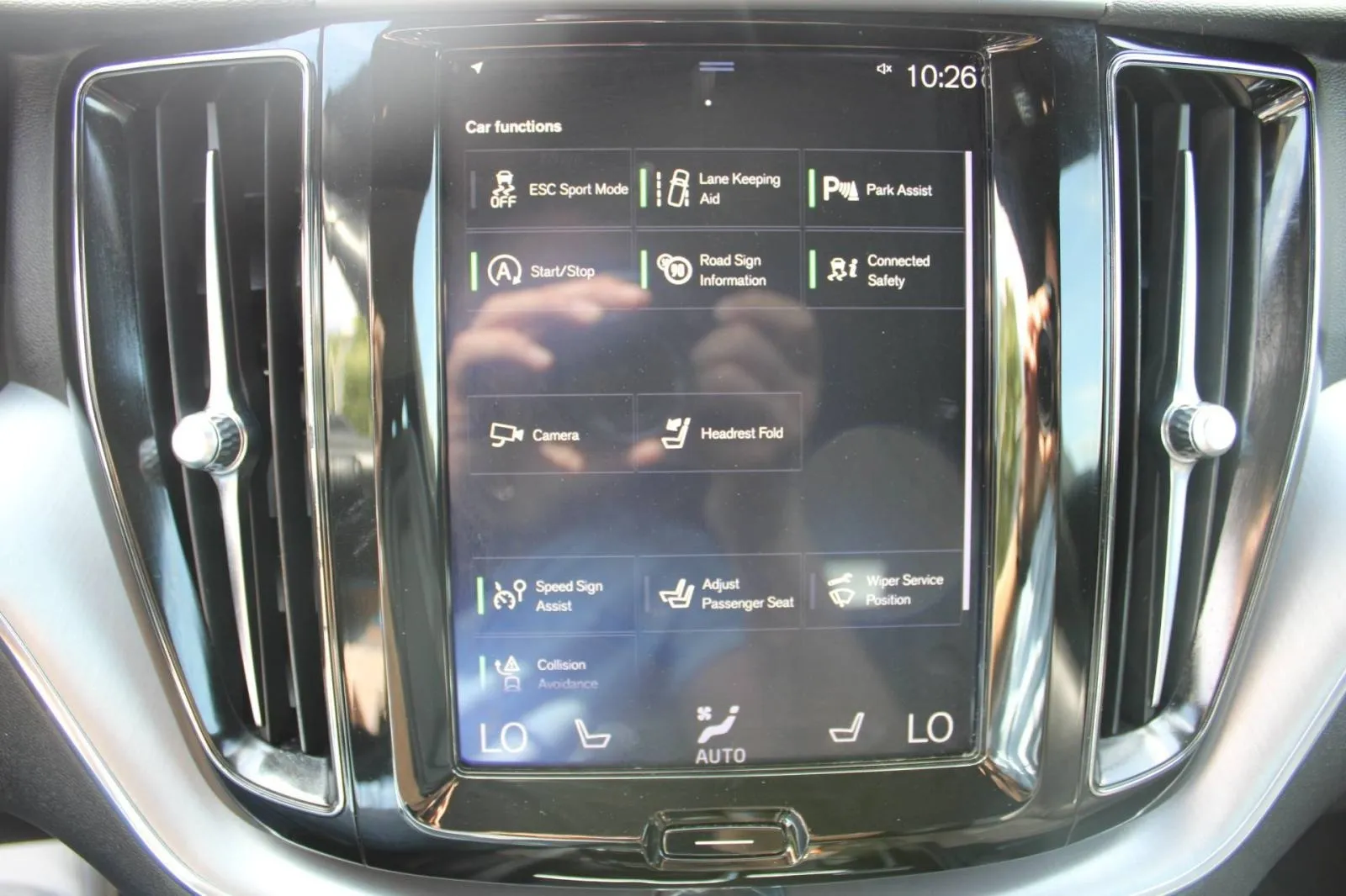 volvo xc60 2.0d automatik *led, navigacija, kamera* - slika 21