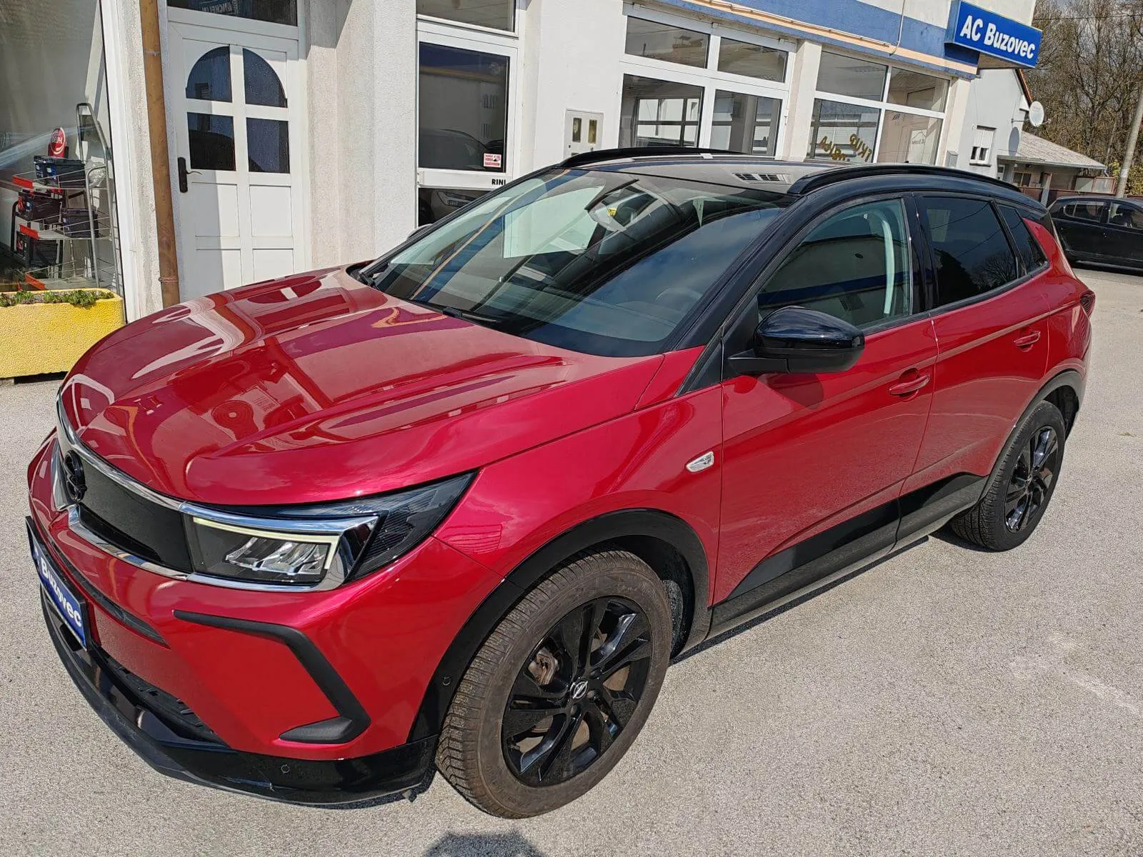 opel grandland 1,2 turbo - slika 6