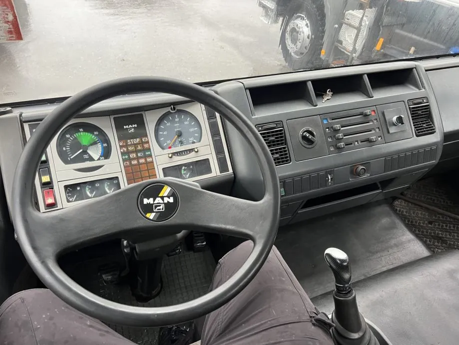 man 8.153 l2000 sa palfinger kranom, 1994 god. - slika 8