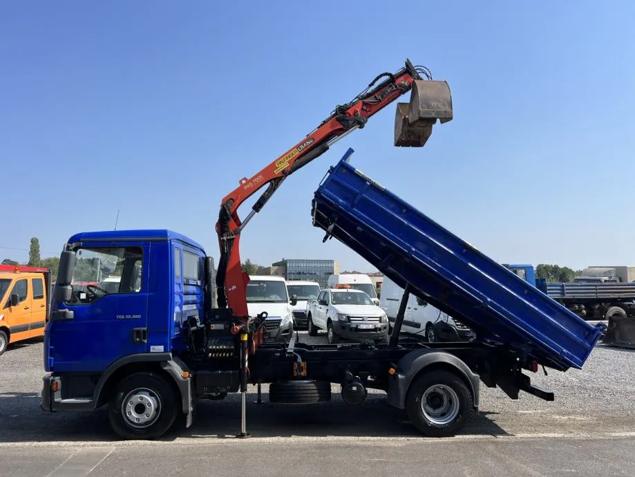 MAN TGL12.180 trostrani kiper s kranom, 2007 god.