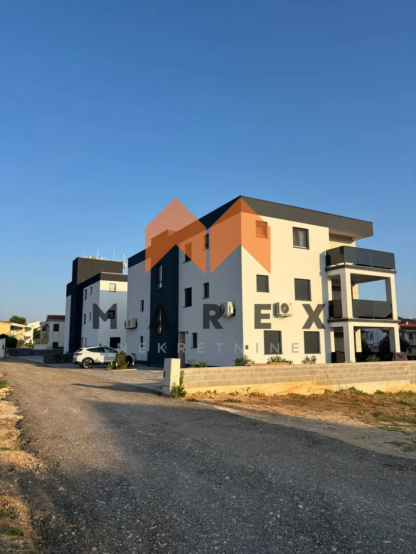 apartman privlaka, novogradnja, luksuzno - slika 5