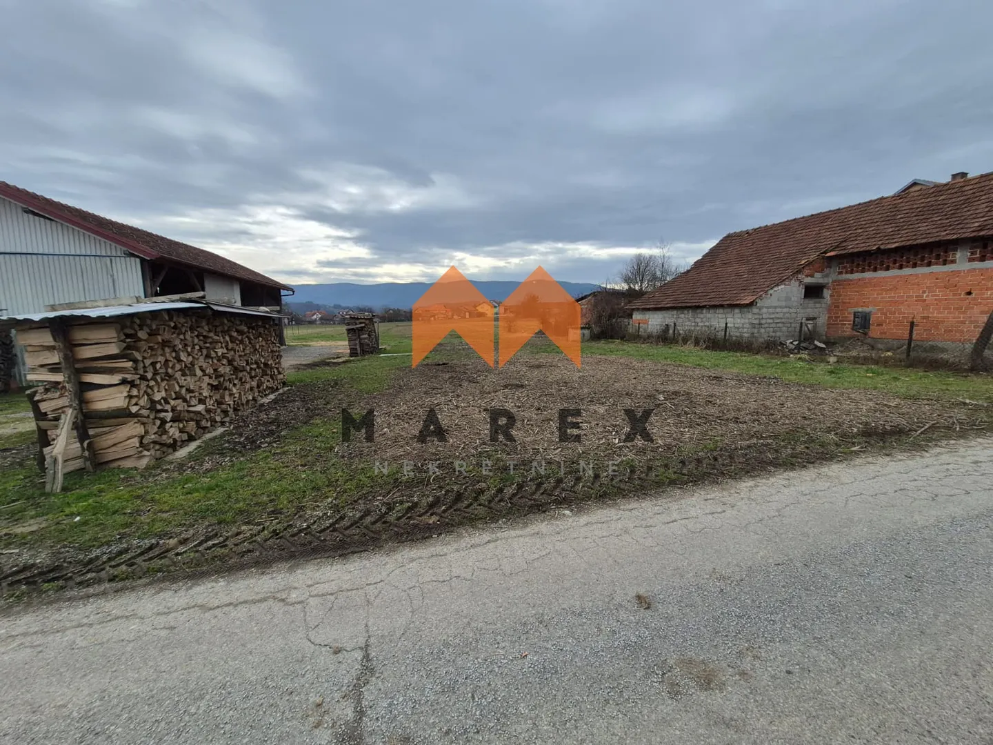 građevinsko zemljište 2215m2-oroslavje - slika 12