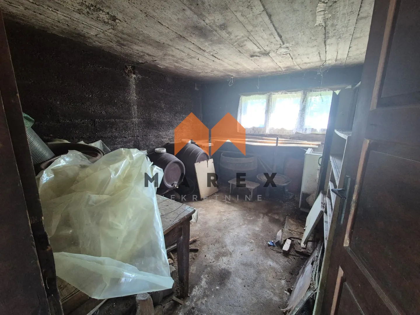 kuća za renovaciju na top lokaciji-velika ves - slika 19