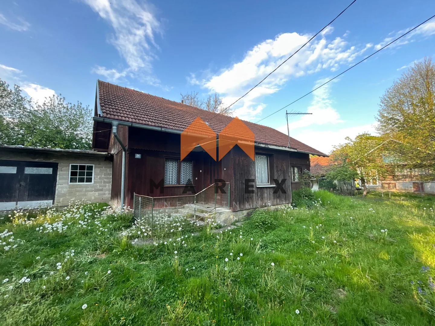 kuća 100 m2 + gospodarski objekt na parceli 2910 m2 - luka - slika 11