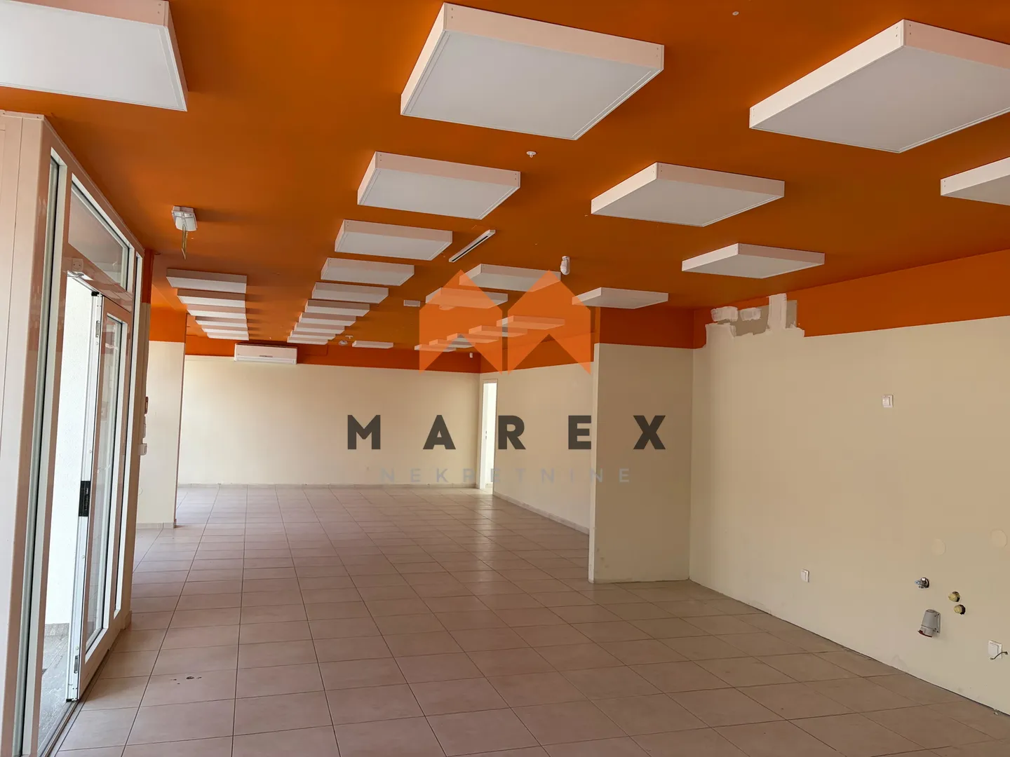 poslovni prostor 160 m2 - slika 3